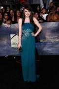 th_38169_Tikipeter_Dakota_Fanning_Twilight_1_017_122_1126lo.jpg