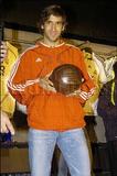 th_37761_3_122_592lo.jpg