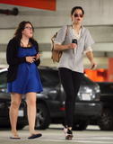 th_02517_Preppie_KatieHolmesshoppingwithIsabellaatHandMstoreinWestHollywood_March8201025_122_650lo.jpg