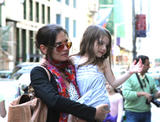 th_66557_Preppie_KatieHolmesandSurioutinNewYorkCity_April42010106_122_809lo.jpg